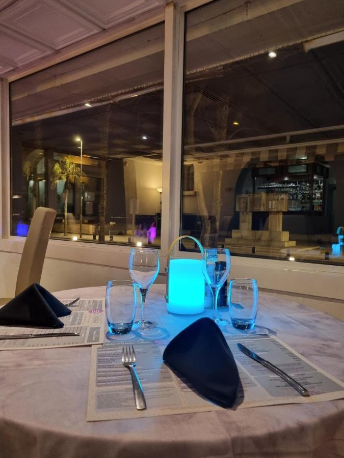 Hotel Restaurant Miramar L'Orchidee 라시오타 외부 사진